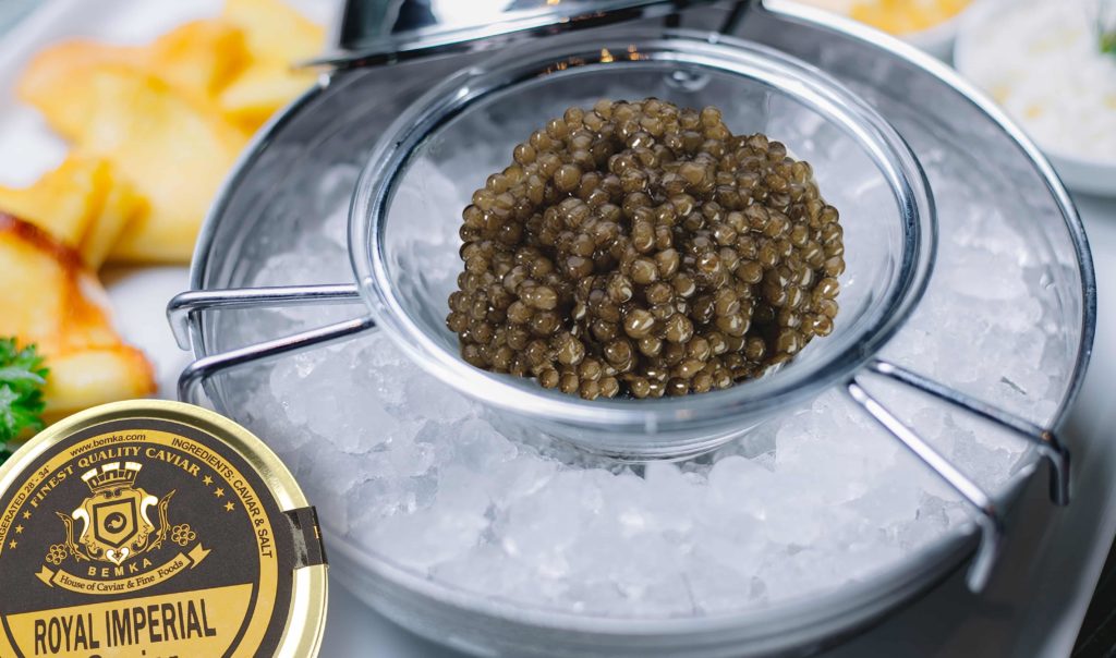 5 steps to eat caviar correctly 1 - Caviar Lover